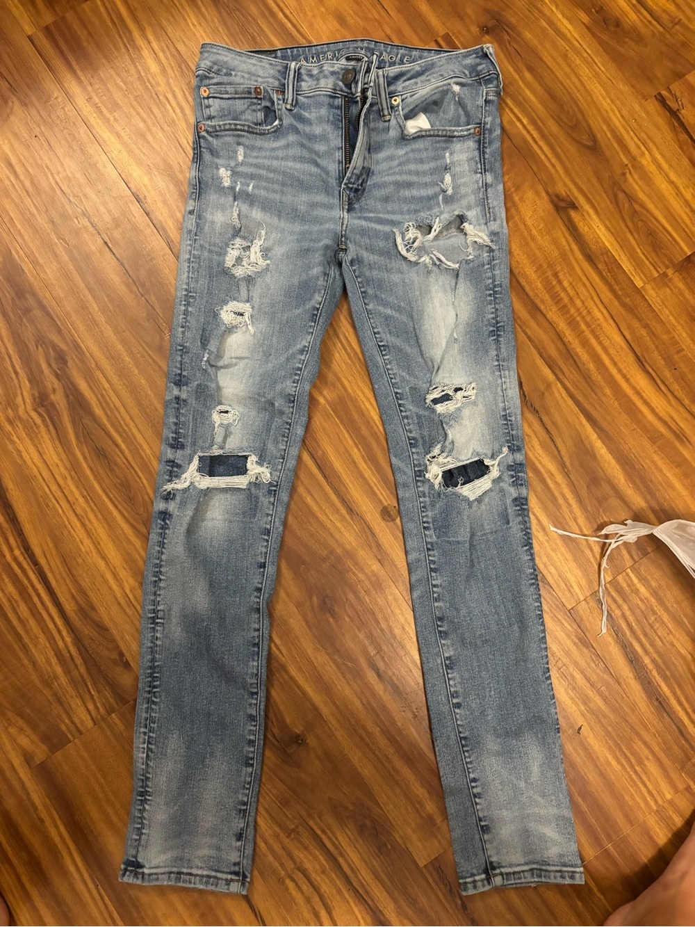 American Eagle Outfitters Light Blue Ripped Men’s Skinny Jeans